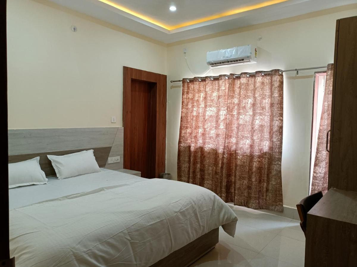 Hotel Rajwada Palace Órcsha Kültér fotó