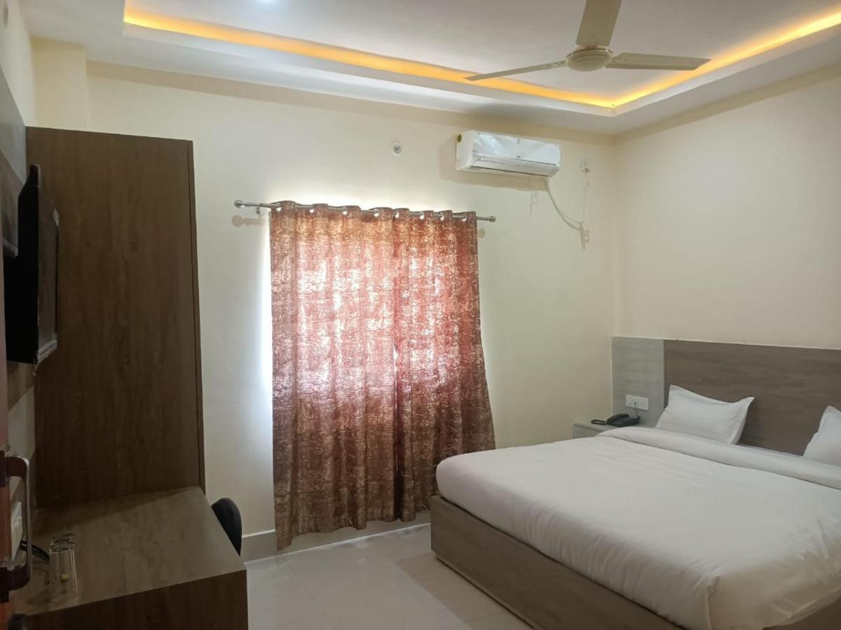 Hotel Rajwada Palace Órcsha Kültér fotó