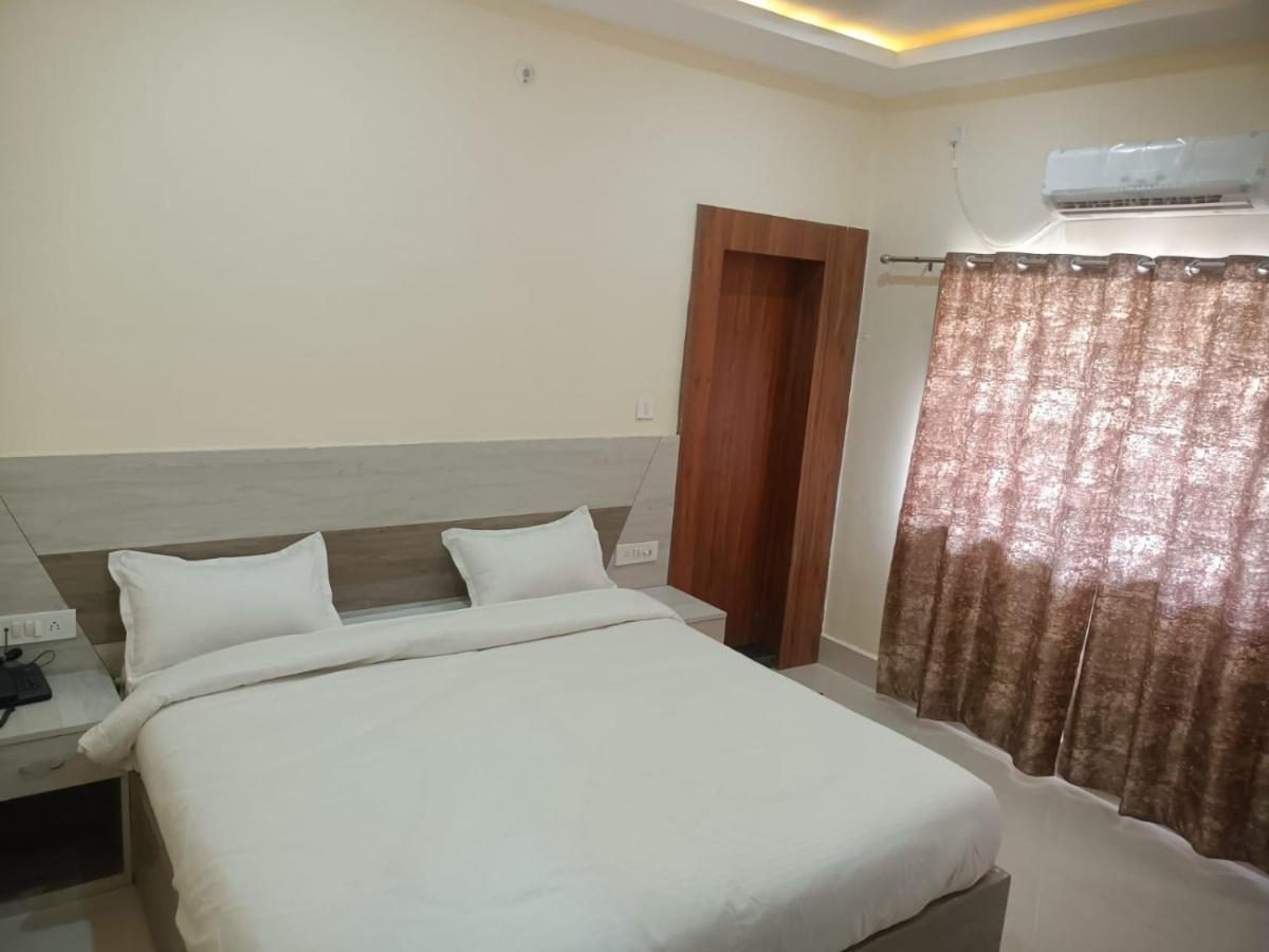 Hotel Rajwada Palace Órcsha Kültér fotó