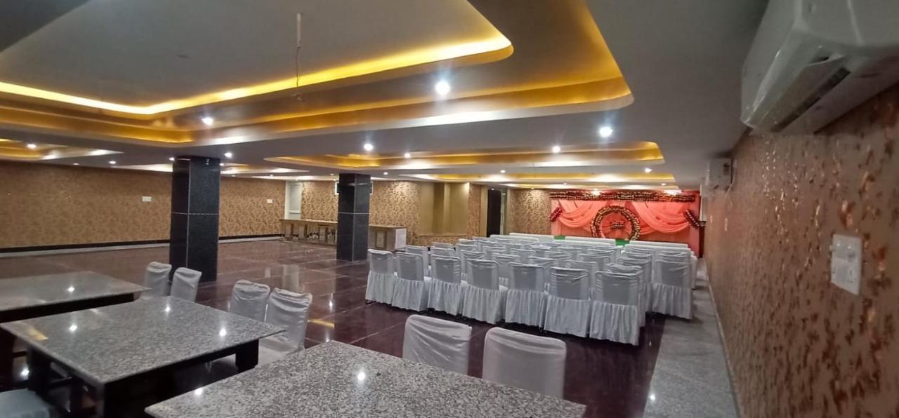 Hotel Rajwada Palace Órcsha Kültér fotó