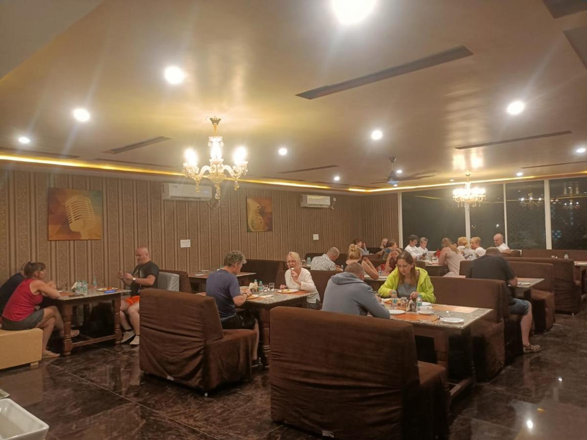 Hotel Rajwada Palace Órcsha Kültér fotó